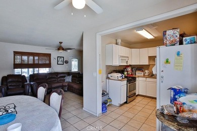 Discover the Perfect Home in Santa Ana! Don't miss this - photo 21