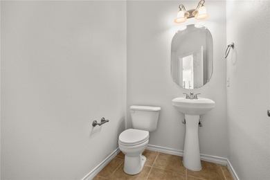Price Improvement! Welcome to this beautiful 4-bedroom, 2 full - photo 22