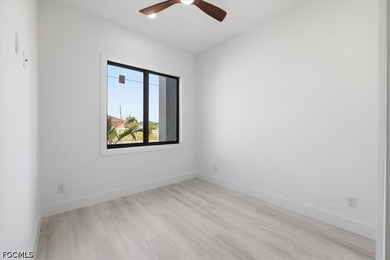 Welcome to this stunning new construction home offering 4 - photo 25