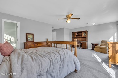 Custom-Built Expansive 4 Bedroom lives like 5, 2.5 Bath - photo 31
