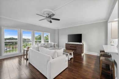 Lake Condo For Sale in Arlington, Texas