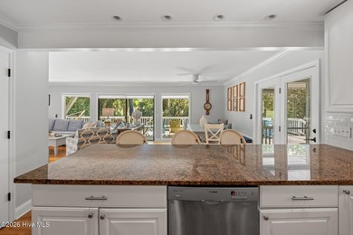 Perfectly situated on the 1st fairway with views of the green - photo 10