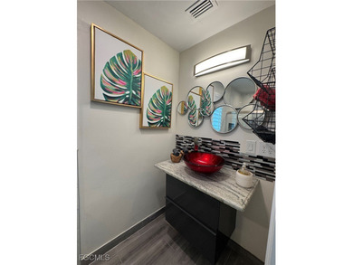 Charming Cape Coral Oasis: Perfect Florida Living Welcome to - photo 12