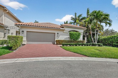 Welcome to this beautifully maintained 2-bedroom, 2-bathroom - photo 2