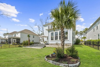 Property is situated on a premium lot in a waterfront community - photo 44