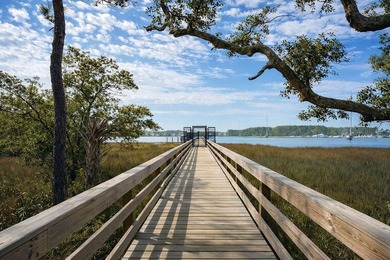 Property is situated on a premium lot in a waterfront community - photo 48