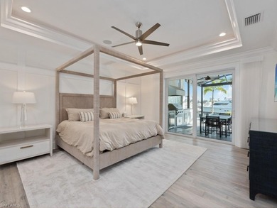 Luxuriate in a perfect piece of paradise! This spectacular - photo 14