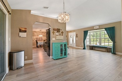 Rare opportunity to own a versatile multi-generational or - photo 15