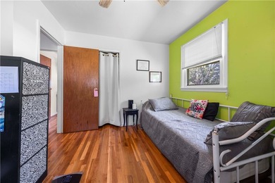 Welcome to 18 Chester Avenue! This beautifully maintained - photo 18