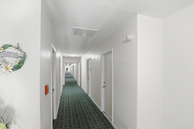 Charming 1 bed 1 1/2 bath 55+ co-op in Georgian Court Apts North - photo 20