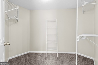 Welcome home to this sweet 3-bedroom, 2-bathroom home located in - photo 21