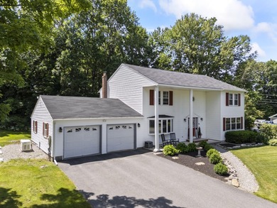 This expansive home offers a comfortable, natural flow and sits - photo 4