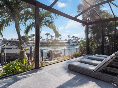 Luxuriate in a perfect piece of paradise! This spectacular - photo 28