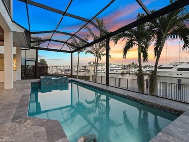 Luxuriate in a perfect piece of paradise! This spectacular - photo 34