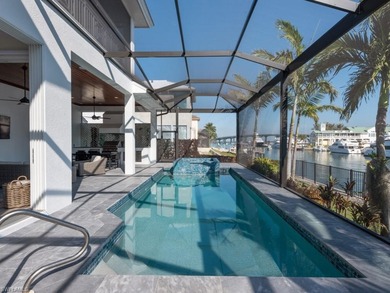 Luxuriate in a perfect piece of paradise! This spectacular - photo 38