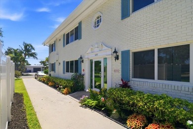 Charming 1 bed 1 1/2 bath 55+ co-op in Georgian Court Apts North - photo 44