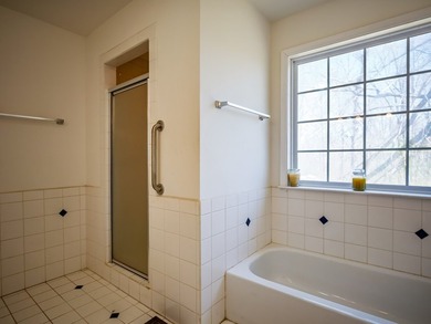 Beautiful 3BR/2BA Home on 1.3 Acres! This well-maintained home - photo 33