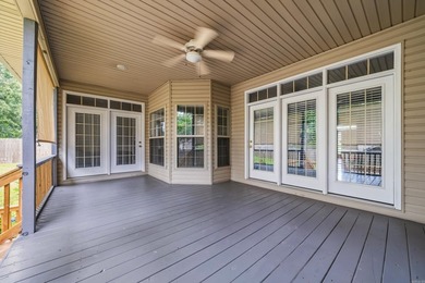 Located on highly coveted Peninsula Drive, this well-kept - photo 34