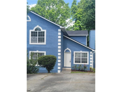 Lake Townhome/Townhouse For Sale in Kennesaw, Georgia