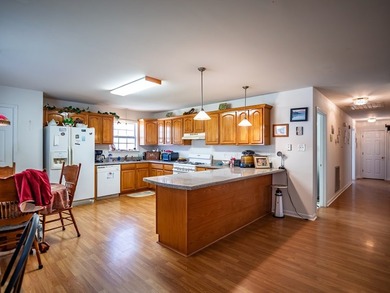 Beautiful 3BR/2BA Home on 1.3 Acres! This well-maintained home - photo 50