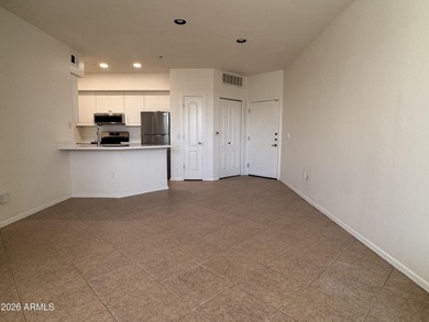 LIVE in the HEART OF PHOENIX/BILTMORE AREA ** Nice 2 bedroom 2