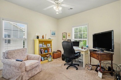 Welcome to this delightful three-bedroom, two-bathroom end unit - photo 13