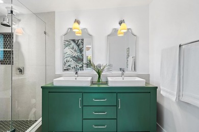 Beautifully renovated 3BR/2BA South End home on a desirable - photo 15