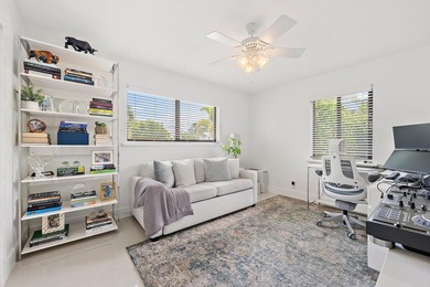 Beautifully renovated 3BR/2BA South End home on a desirable - photo 17