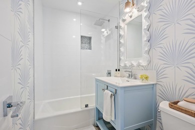 Beautifully renovated 3BR/2BA South End home on a desirable - photo 18