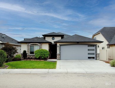 (private lake, pond, creek) Home For Sale in Garden City Idaho