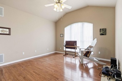 When it comes to spacious, upscale, waterfront living in - photo 22