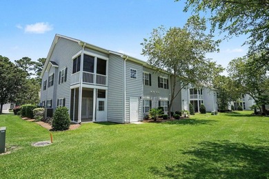 Welcome to this delightful three-bedroom, two-bathroom end unit - photo 29