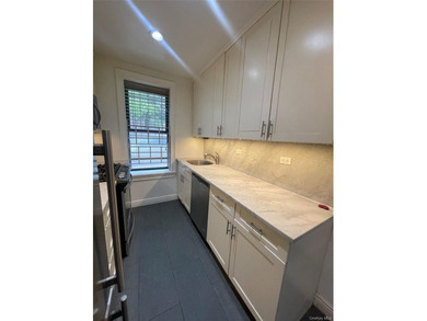 Welcome home to this beautifully maintained and renovated - photo 11