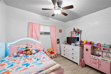 Welcome to 3910 Lincoln Dr, a move-in ready home with major - photo 12