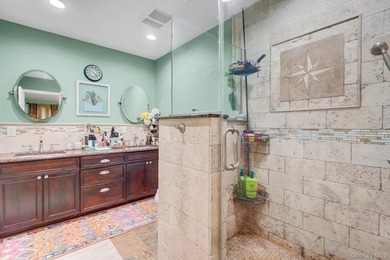Move in condition Beautifully updated Energy Efficient home! - photo 15