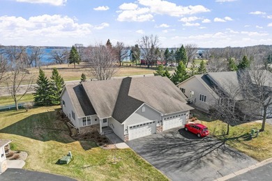 Convenient one level living Buffalo end unit townhouse in quiet - photo 11