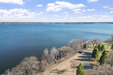 Convenient one level living Buffalo end unit townhouse in quiet - photo 14