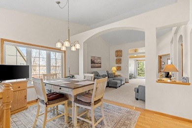 Convenient one level living Buffalo end unit townhouse in quiet - photo 18