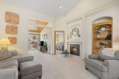 Convenient one level living Buffalo end unit townhouse in quiet - photo 21
