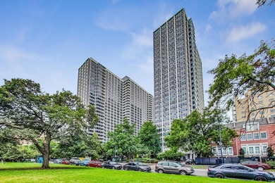 Lake Michigan - Cook County Condo For Sale in Chicago Illinois