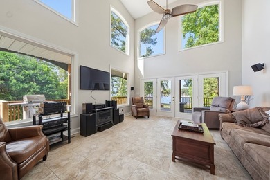Stunning house on Lake Sinclair! This move in ready property has - photo 12