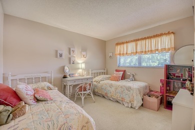 Terrific 55+ living! Extra bright end unit with beautiful golf - photo 12