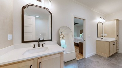 Beautiful Home located in an amazing neighborhood situated on a - photo 12