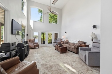 Stunning house on Lake Sinclair! This move in ready property has - photo 13