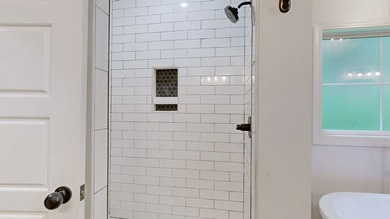 Beautiful Home located in an amazing neighborhood situated on a - photo 15