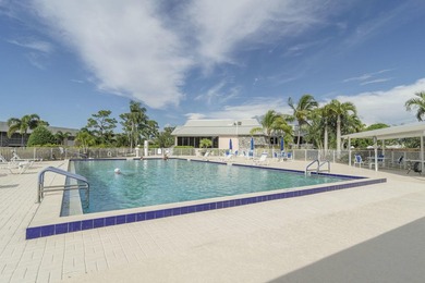 Terrific 55+ living! Extra bright end unit with beautiful golf - photo 17