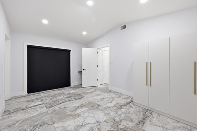 You'll love this beautifully updated corner unit, 2Bedroom - photo 19