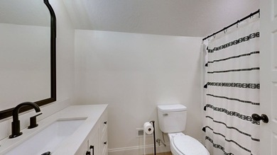Beautiful Home located in an amazing neighborhood situated on a - photo 19