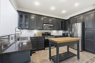 Stunning house on Lake Sinclair! This move in ready property has - photo 21