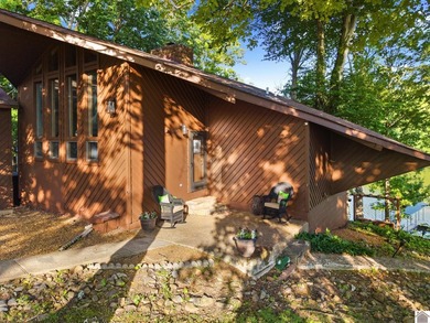 Enjoy lake life at its finest with this beautiful 4-bedroom - photo 31